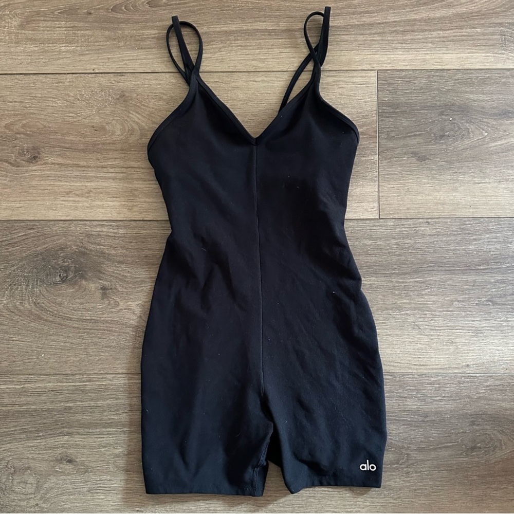 ALO Yoga Alosoft Suns Out Onesie
